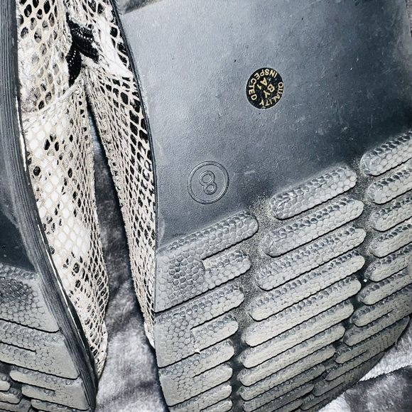 Arizona Jean CO Lace Up Combat Boots Snake Python Memory Foam Size 8 Medium Gray - Picture 11 of 13